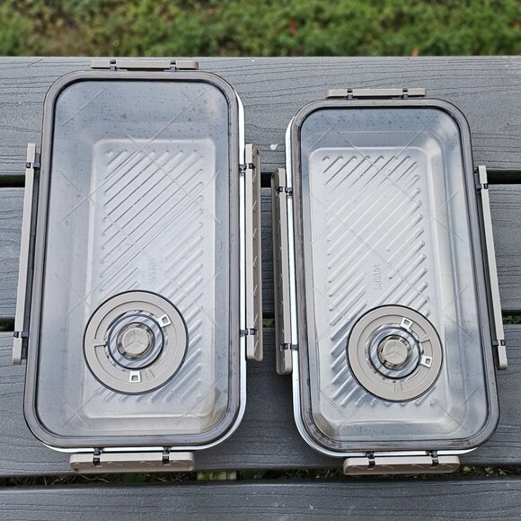 Set of two stainless steel food containers with airtight plastic lids - Picture 4 of 8